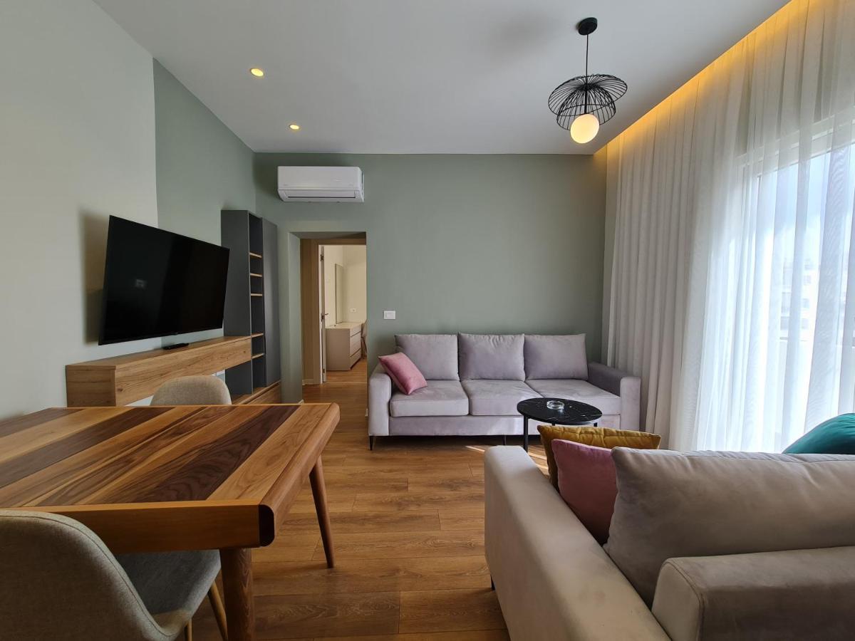 Adore - Modern Apartment Тирана Екстер'єр фото